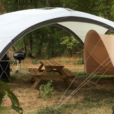 AUßERGEWÖHNLICHE UNTERKUNFT 4 Personen - GLAMPING BARREL ohne Sanitäranlagen