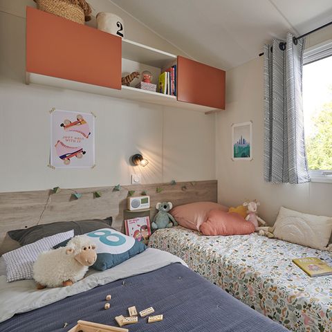 MOBILHEIM 4 Personen - Kervoyal CONFORT 29m² (2 Schlafzimmer) + überdachte Terrasse + TV