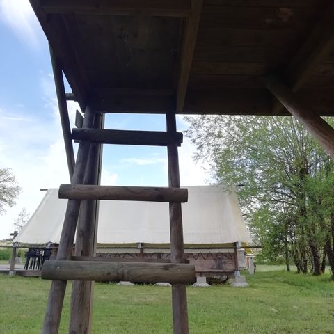 TENDA IN TELA E LEGNO 2 persone - Bivacco su palafitte 1 camera da letto