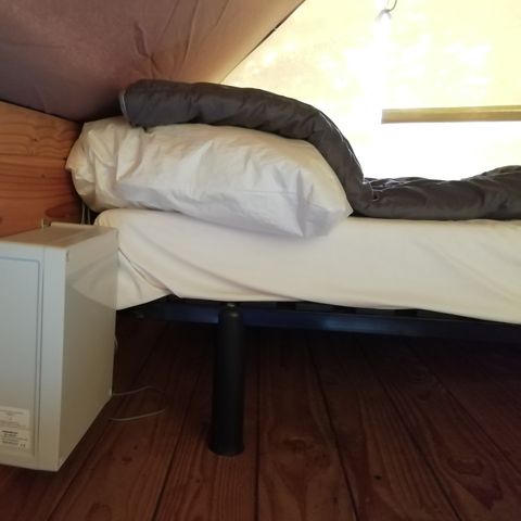 TENDA IN TELA E LEGNO 2 persone - Bivacco su palafitte 1 camera da letto