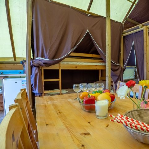 CANVAS AND WOOD TENT 6 people - Trappeur 3 bedrooms