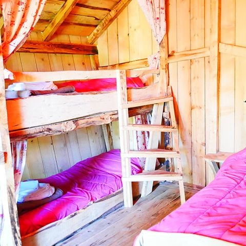 UNUSUAL ACCOMMODATION 4 people - Gretel cabin