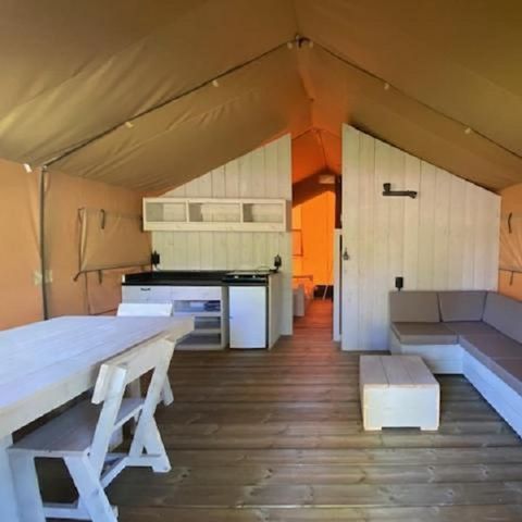 TENT 6 people - 3-bedroom safari wood lodge