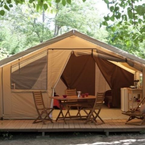 CANVAS AND WOOD TENT 4 people - Lodge tent 10 + 20 m² - 2 bedrooms / no sanitary facilities