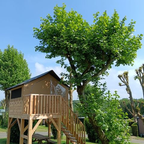 UNUSUAL ACCOMMODATION 2 people - Nature tent on stilts Standard 7.2 m² - without sanitary facilities