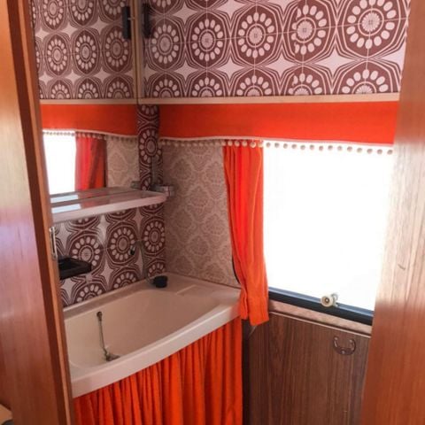 Caravan 2 personen - 6 m² zonder sanitair