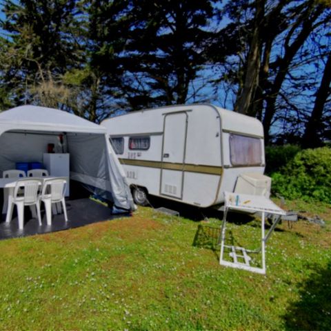 CARAVAN 2 people - 6 m² without sanitary facilities