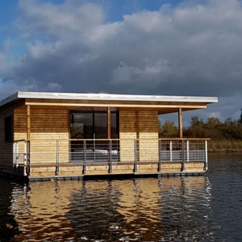 UNUSUAL ACCOMMODATION 6 people - Water lily