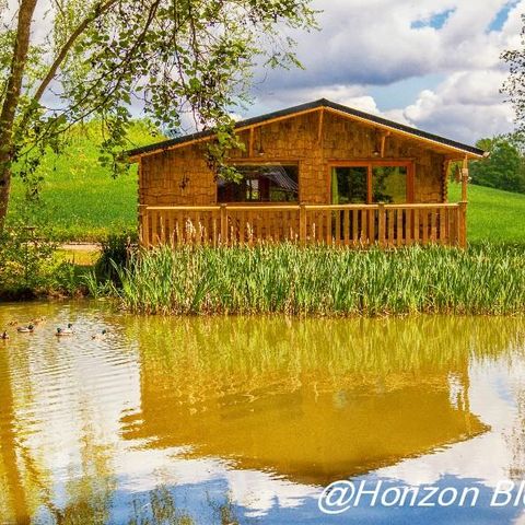 CHALET 2 Personen - GRIZZLI-Hütte (rundes Bett, italienische Dusche)