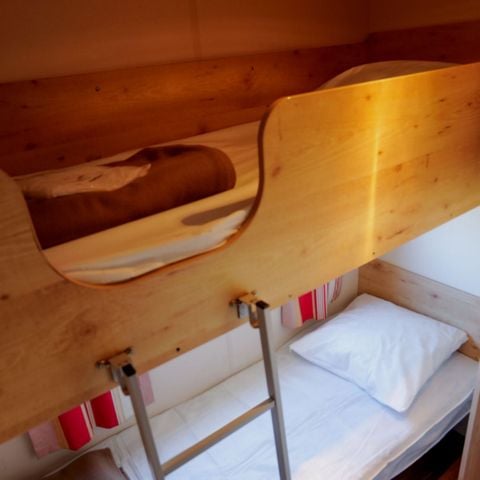 UNIEKE ACCOMMODATIE 4 personen - 2-slaapkamer caravan met zeezicht