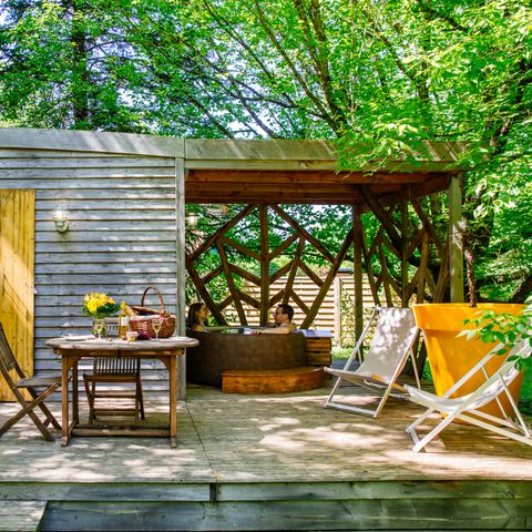 HÉBERGEMENT INSOLITE 4 personnes - Oenolodge avec spa