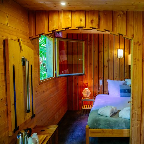 UNUSUAL ACCOMMODATION 4 people - Oenolodge with spa