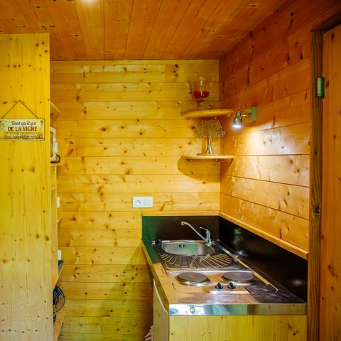 UNUSUAL ACCOMMODATION 4 people - Oenolodge with spa