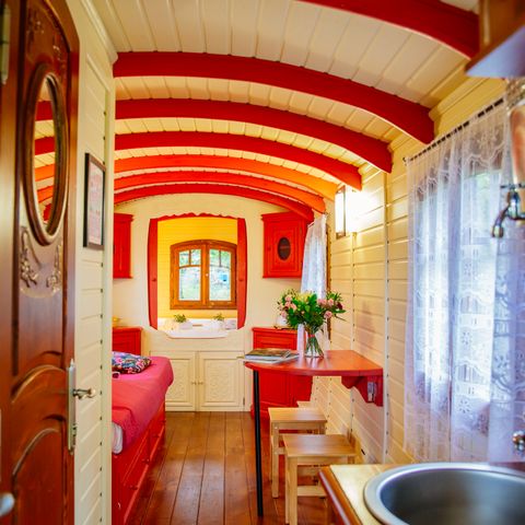 UNUSUAL ACCOMMODATION 4 people - Gypsy caravan