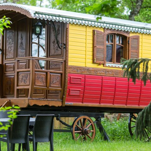 UNUSUAL ACCOMMODATION 4 people - Gypsy caravan