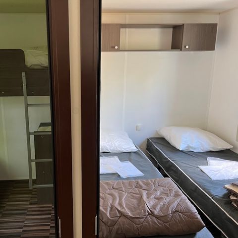 Stacaravan 7 personen - Premium stacaravan - 3 slaapkamers (max. 6 volwassenen + 1 kind) optie airconditioning