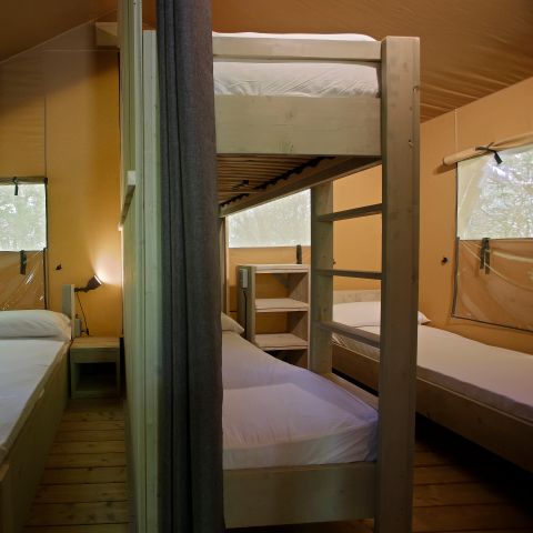 TIENDA DE LONA Y MADERA 5 personas - Glamping Haritza