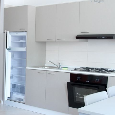 APPARTEMENT 4 personen - BILOCALE STANDAARD PLUS (strand op 200 meter)