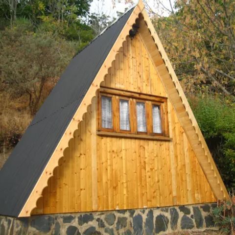 HÉBERGEMENT INSOLITE 2 personnes - Cabane CANADIENSE à la nuitée