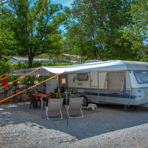 PIAZZOLA - Tenda, roulotte o camper + veicolo + elettricità 10 Amp.