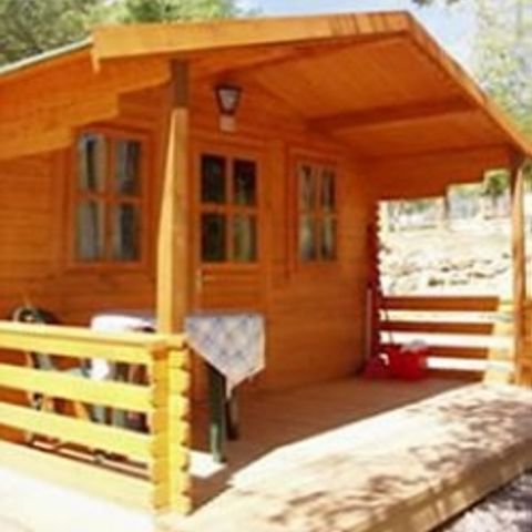 CHALET 4 people - without kitchen - without sanitary facilities