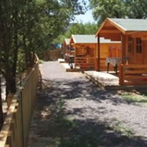 CHALET 2 personnes - Cabane en bois - sans cuisine - sans sanitaires