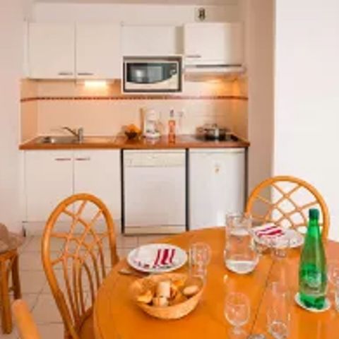 APPARTEMENT 4 personen - 2-kamer appartement voor 4 personen met zeezicht