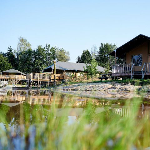 TENT 6 people - Luxury Safari tent by the water