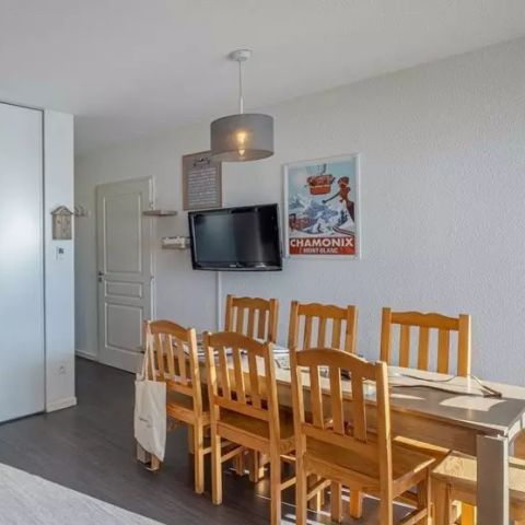 APARTMENT 6 people - Superior 3-room flat - sleeps 6