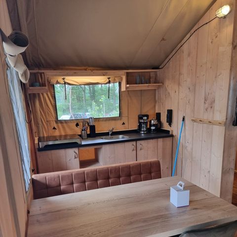 CANVAS AND WOOD TENT 4 people - Luxury incl. sanitary facilities (MIVA)