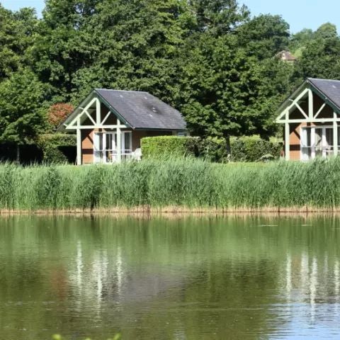 Camping Village Chalets D'Objat - Camping Corrèze