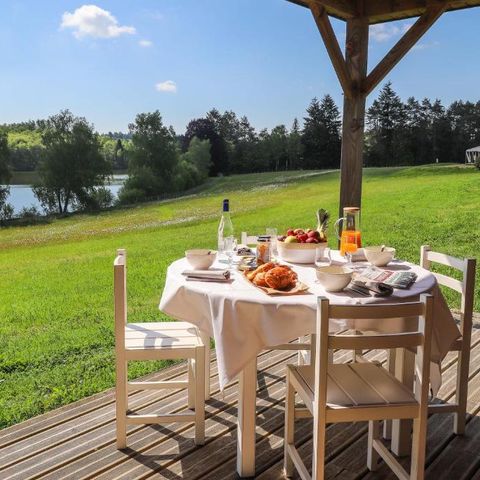 CHALET 6 personen - Halfvrijstaand 3 kamer appartement voor 6 personen met uitzicht op het meer