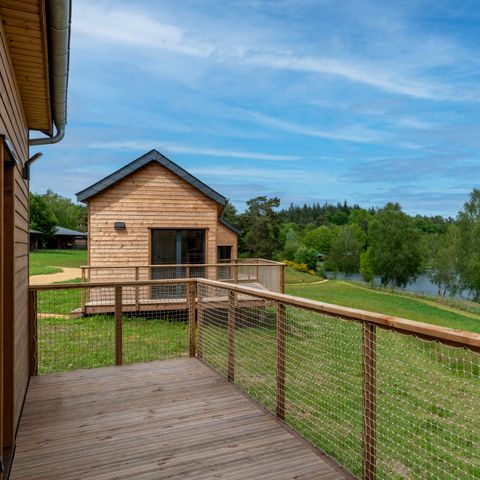 CHALET 4 personen - Hooggelegen chalets met uitzicht op het meer