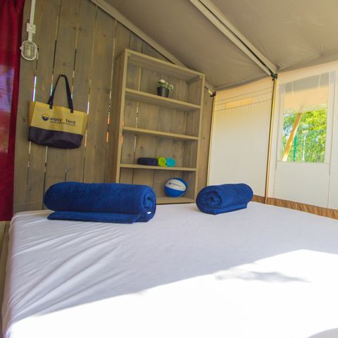 CANVAS AND WOOD TENT 5 people - Luxury safari