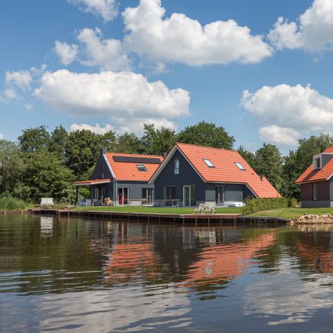 Bungalow 8 personen - Watervilla Snoek