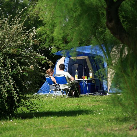 PIAZZOLA - 2 persone con elettricità