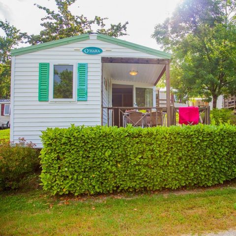 Stacaravan 4 personen - Klassiek XL | 2 slaapkamers | 4 pers. | Eenpersoons terras