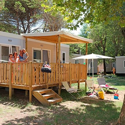 MOBILHOME 6 personnes - Mobil-home | Comfort XL | 3 Ch. | 6 Pers. | Terrasse surélevée | 2 SDB | Clim.