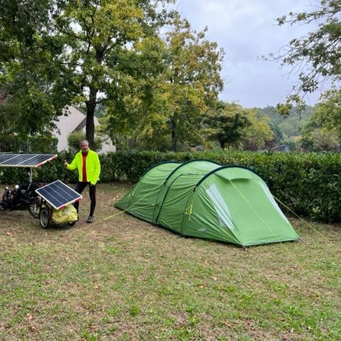 EMPLACEMENT - Forfait randonneur & Cycliste ( 1 tente / 1 vélo ou moto)