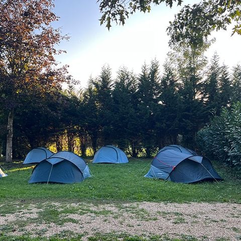 TENDA DA CAMPEGGIO 3 persone - Piazzola per tenda fornita