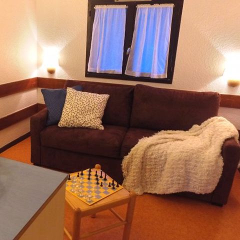 APARTMENT 4 people - "Rez-de-jardin" 2 Rooms 4 pers