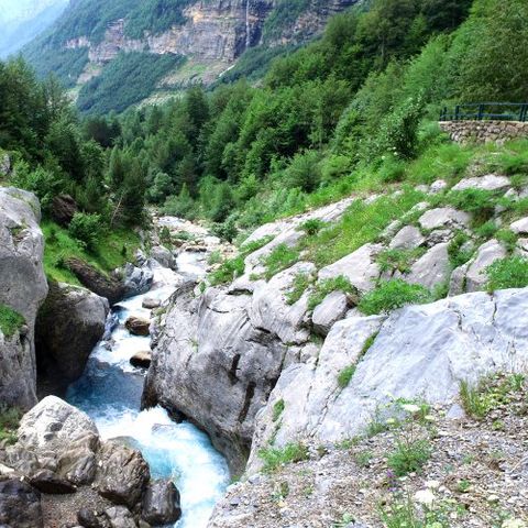 VVF Villages Saint-Lary-Soulan - Camping Hautes-Pyrénées - Image N°2