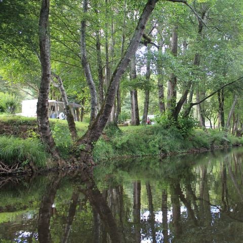 LODGE 4 people - Mini-Wood on canvas stilts, without sanitary facilities, for 4 persons