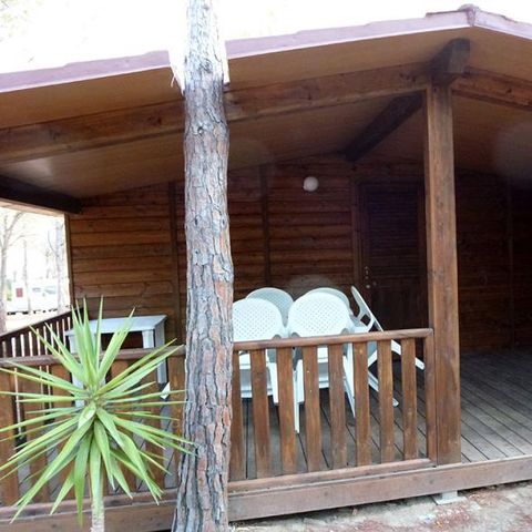 Bungalow 4 Personen - aus Holz 2+2 Komfort