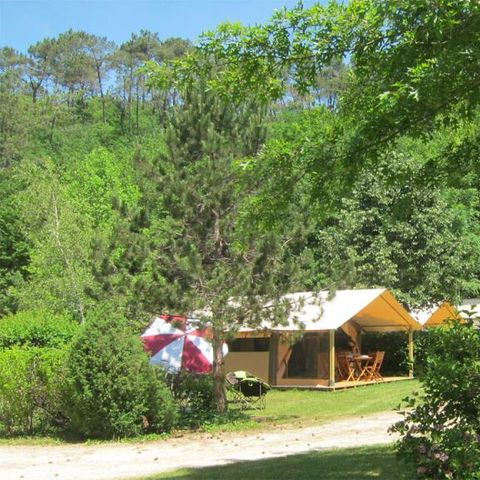 CANVAS AND WOOD TENT 5 people - Lodge VICTORIA 30m² - Luxury finish (Sunday to Sunday)