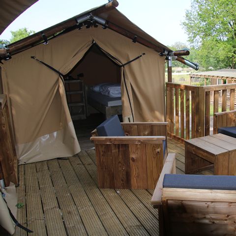 UNUSUAL ACCOMMODATION 6 people - Treehouse tent on the Regge with private sanitary facilities