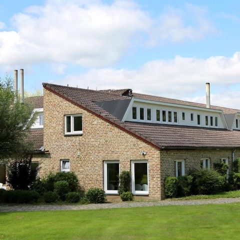 HOUSE 15 people - Linked Bungalow