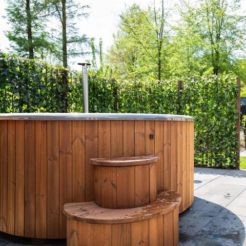 BUNGALOW 4 people - Module Wood 4-person Hot tub