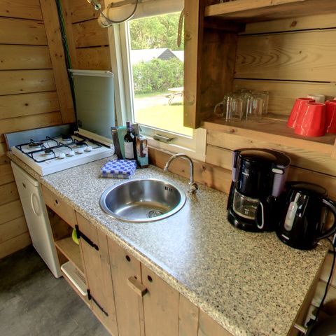 HOUSE 5 people - Fox Lodge - Showering in luxury sanitary pavilion!