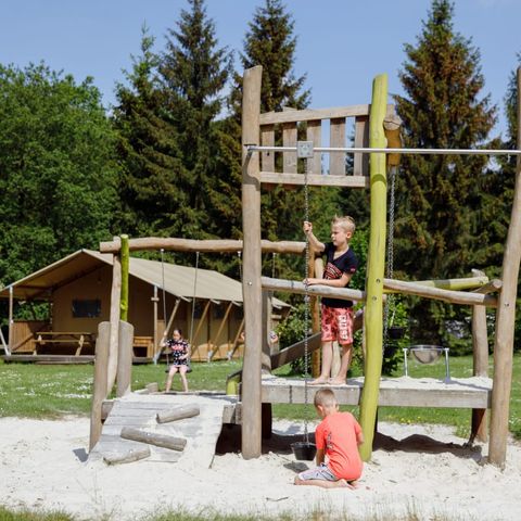 TENTE TOILE ET BOIS 7 personnes - Tente safari de Wold Lodge